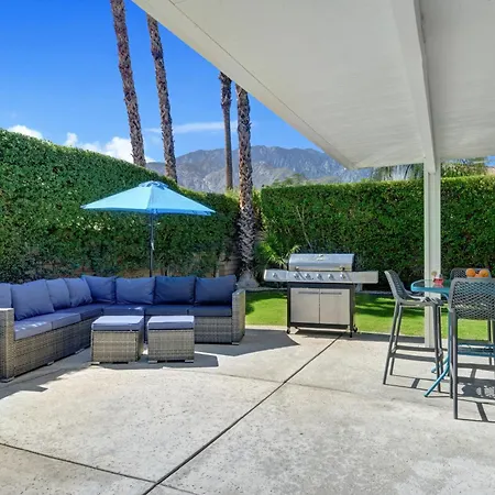 Private Oasis Palm Springs Mountain Views 5 Min To Downtown Villa
